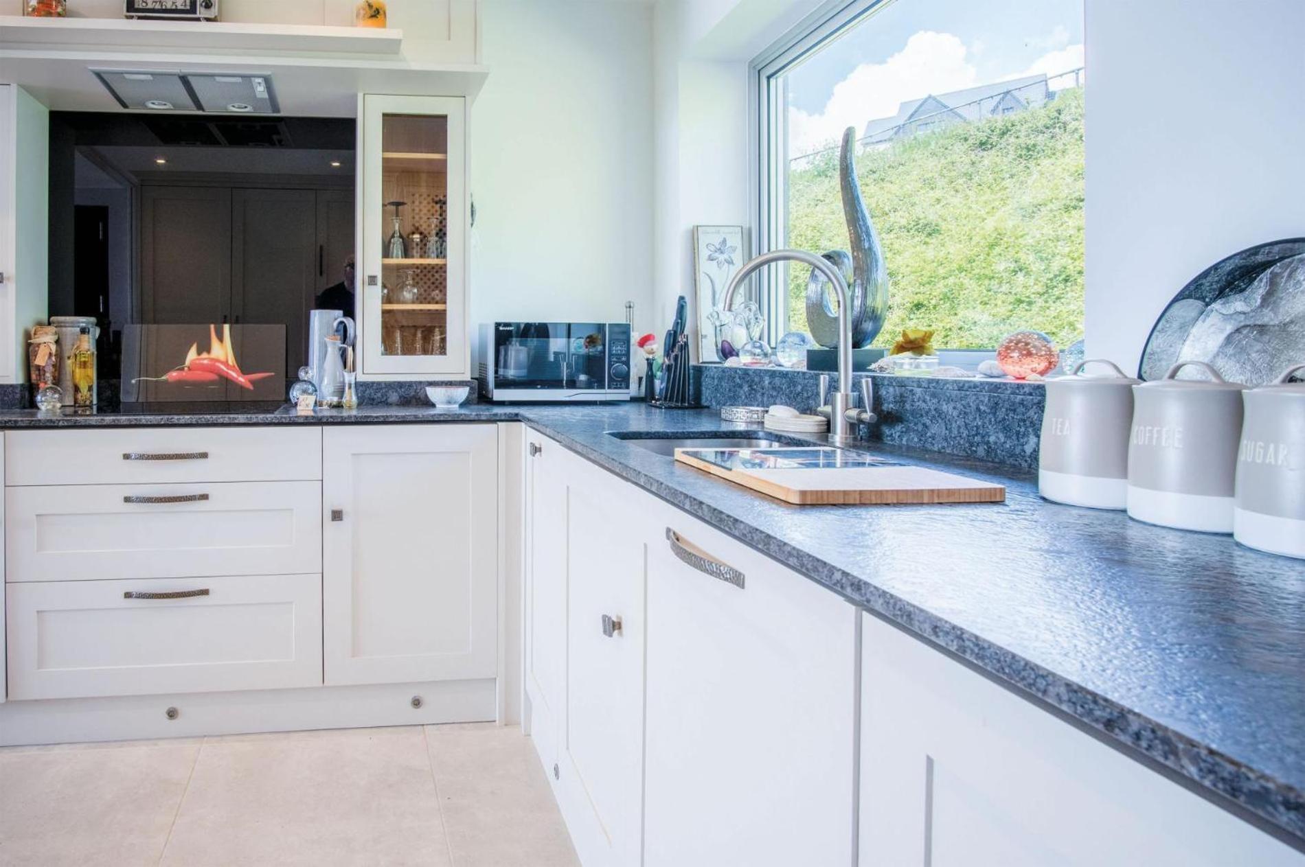 Apartment Waters Edge - 2 Bedroom - *